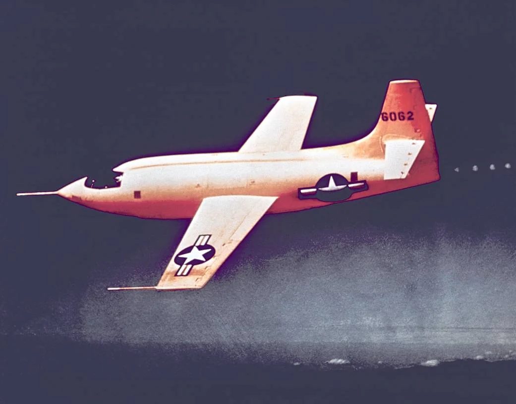 Bell X-1 in flight, NASA and USAF photo by Lt. Robert A. Hoover